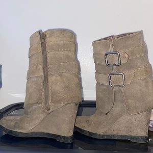 Thighs boots